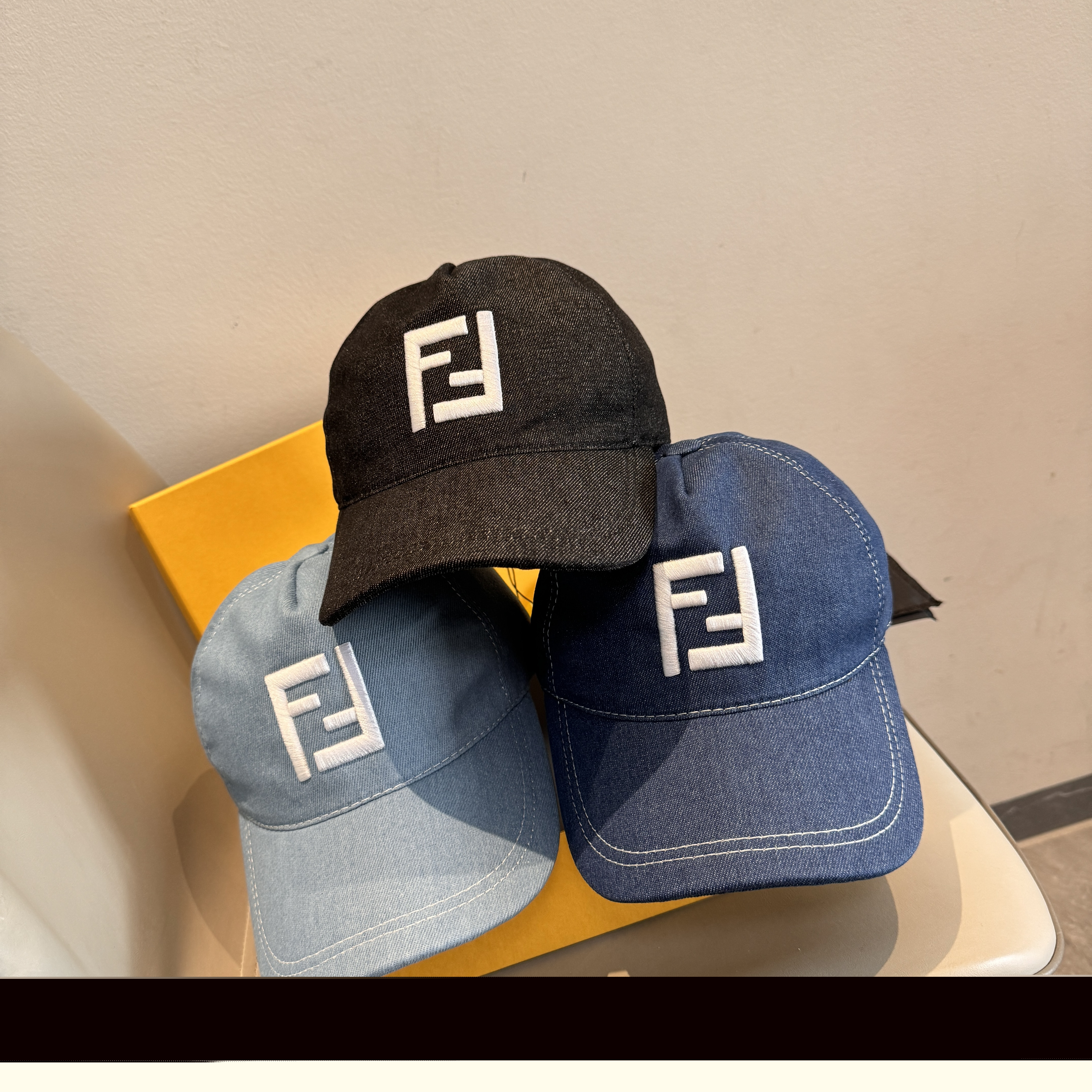 Fendi Cap dx09